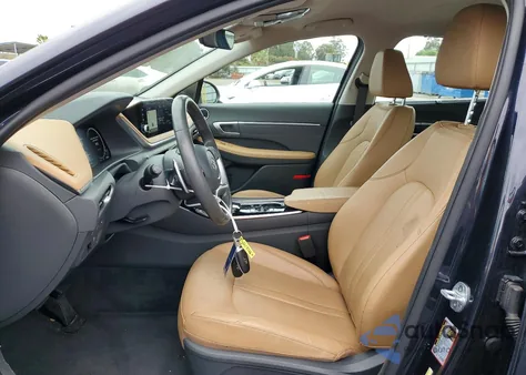 2021 Hyundai Sonata Hybrid z USA, uszkodzony, nr VIN KMHL54JJ8MA032476